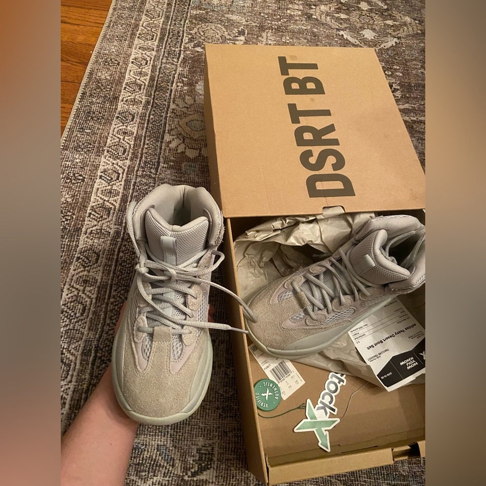 YEEZY Desert Boot SALT
